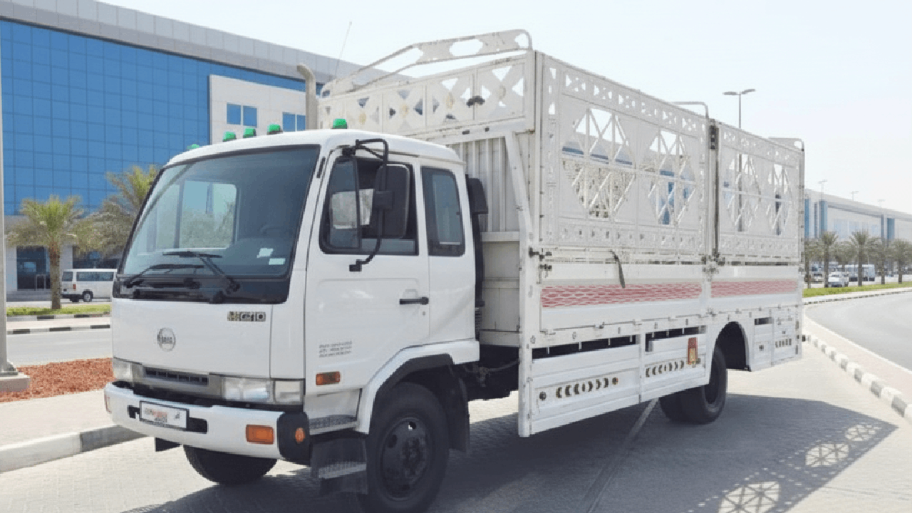 7 Ton Pickup Truck for Rent in Dubai